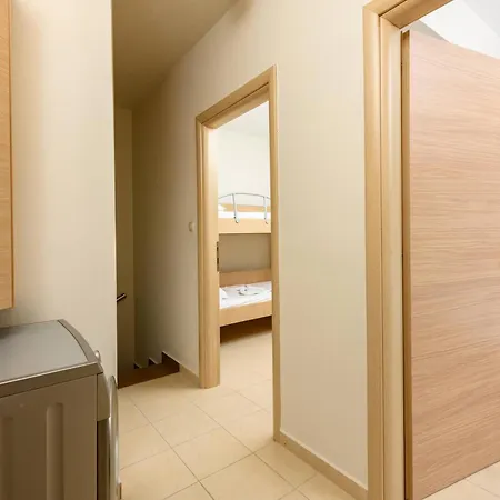Apartament Nektaria *